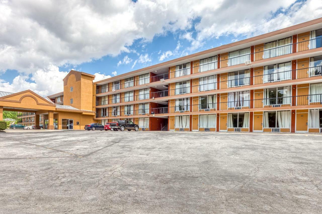 Hotel Budgetel &